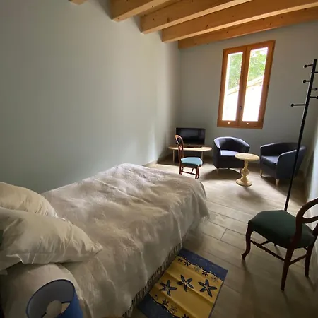 Villelongue Nyaraló